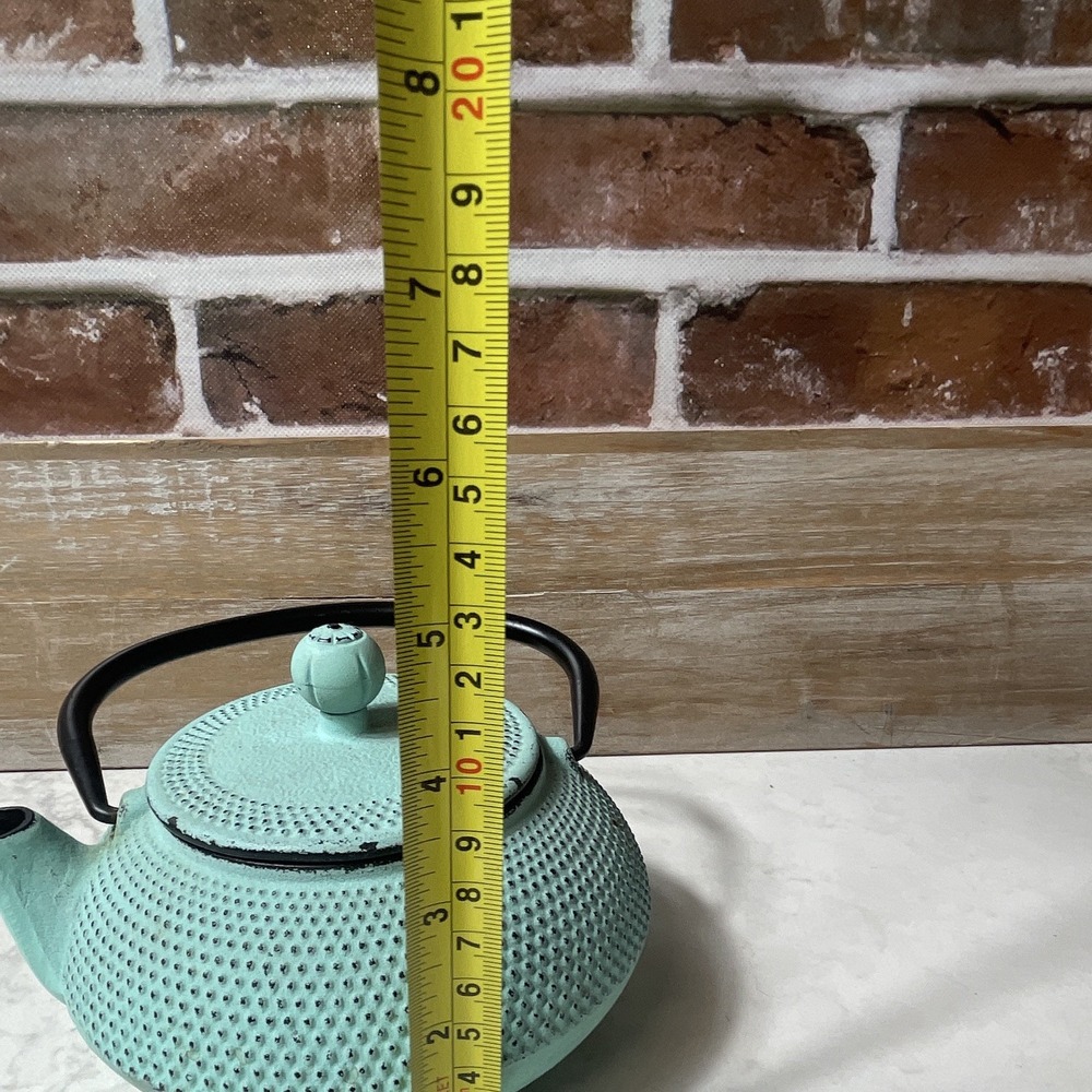 Turquoise Cast Iron Teapot w/ Stainless Infuser, Matte Textured Japanese 4 Cup - Picture 8 of 9